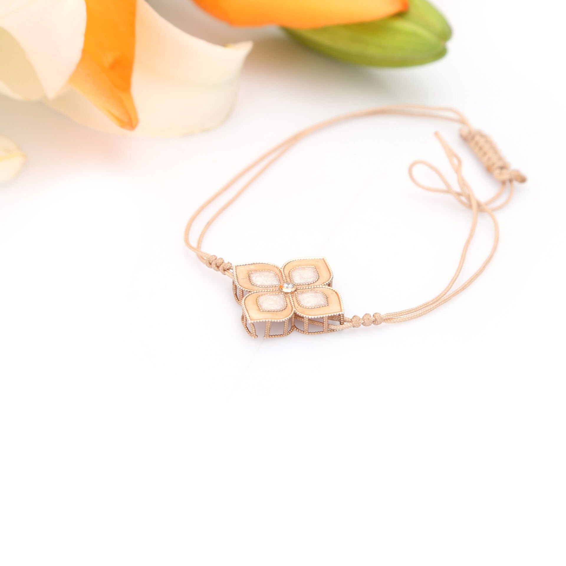 Pırlanta Mineli Özel Tasarım Pabellon Bileklik