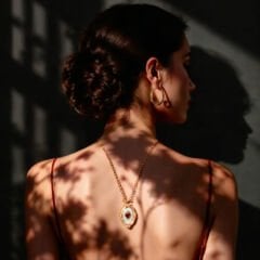 Pırlanta Yakut Taşlı ' Verona'nın Kalbi ' Tasarım Gümüş Kolye