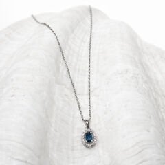 0.50 ct Pırlanta Oval London Blue Kolye