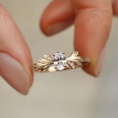 0.30 ct Oval Pırlanta Fiore Vintage Yüzük