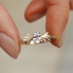 0.30 ct Oval Pırlanta Fiore Vintage Yüzük