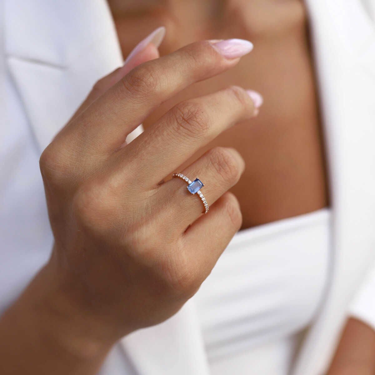 0.23 Ct Pırlanta Rectangle Mavi Topaz Yüzük