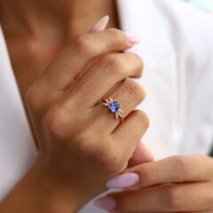 0.19 Ct Pırlanta Angle Blue Topaz Yüzük