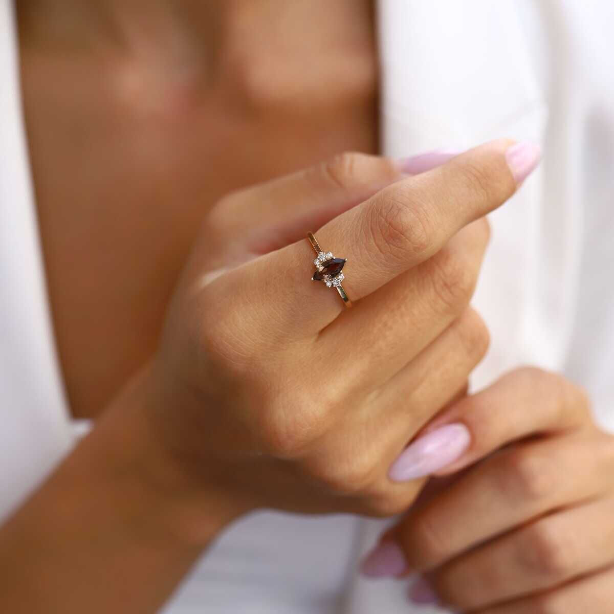 0.08 Ct Pırlanta Smoky Quartz Yüzük