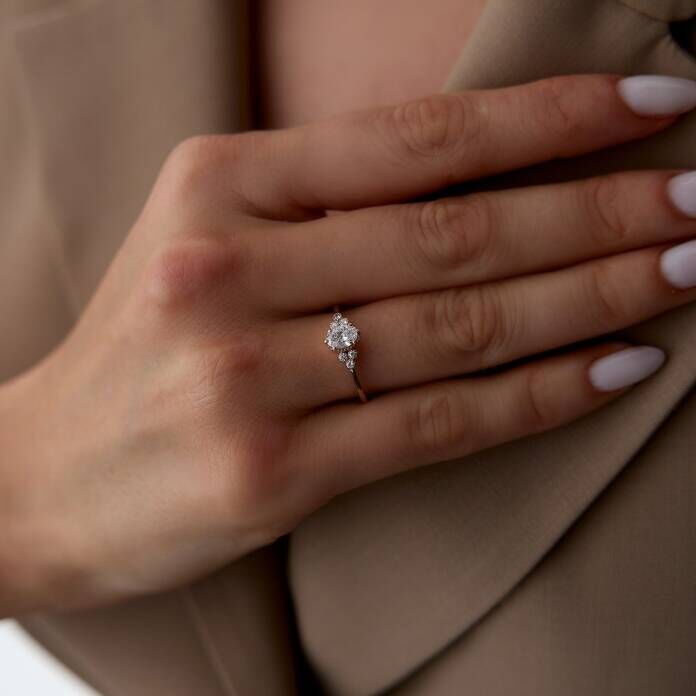 0.48 Ct Pırlanta Oval Yüzük